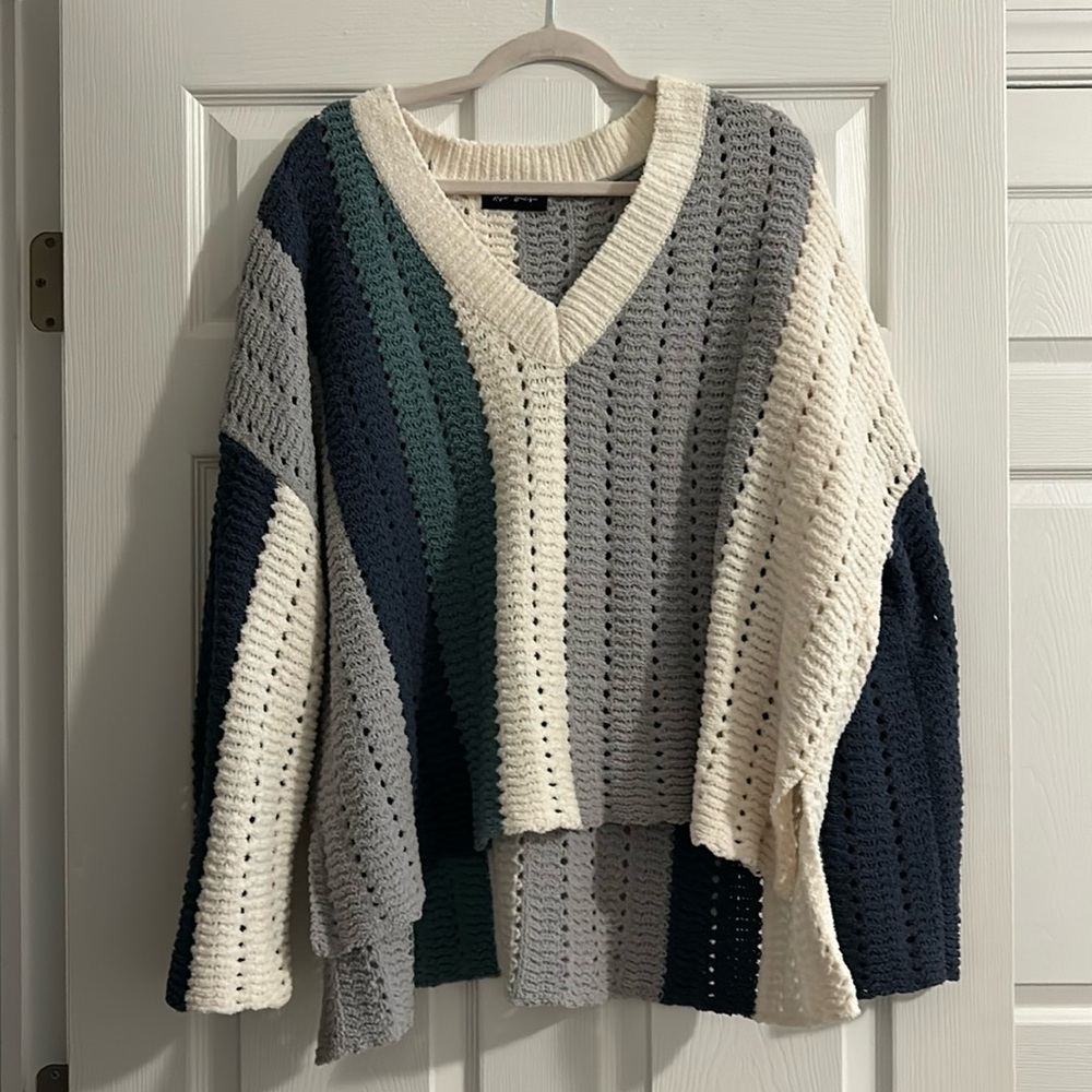 Hazel boutique sweater worn twice!